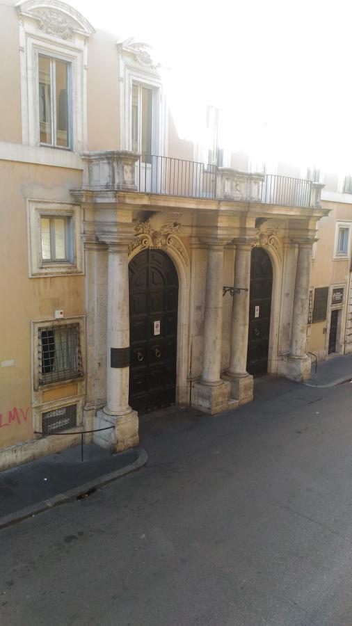 Domus Del Corso Spagna Gasthof *